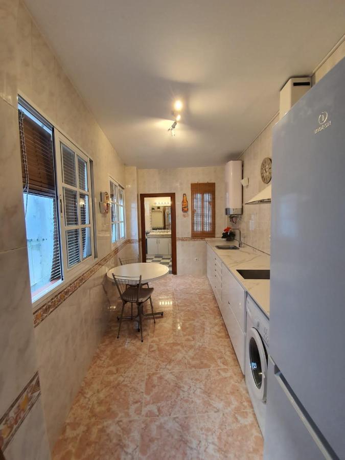 Apartamento Ollerias Malaga Bagian luar foto