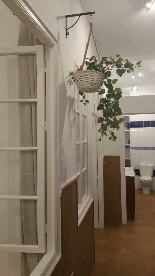 Apartamento Ollerias Malaga Bagian luar foto