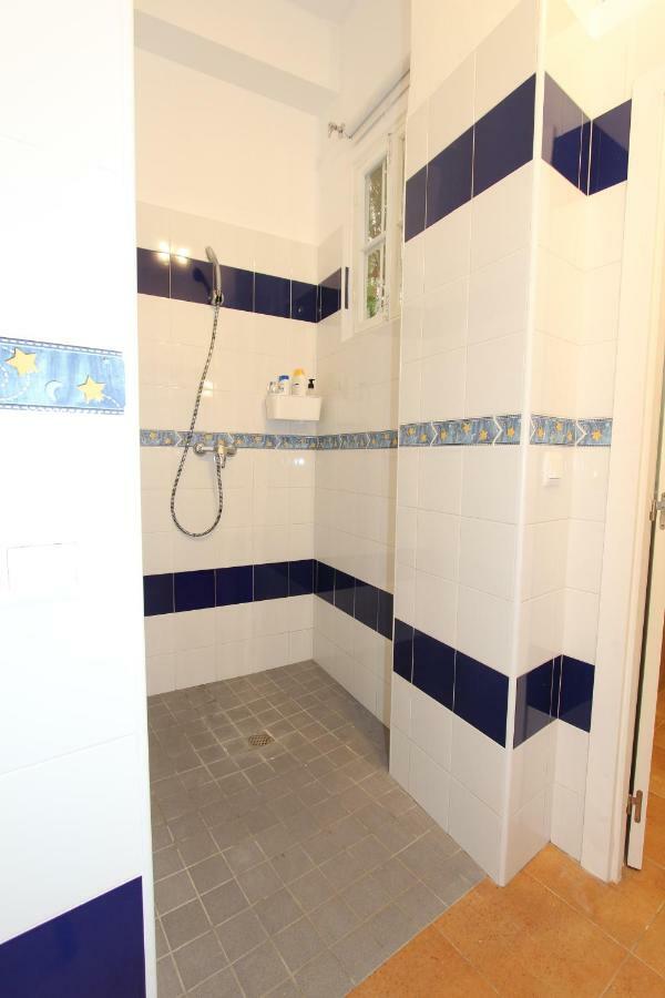 Apartamento Ollerias Malaga Bagian luar foto