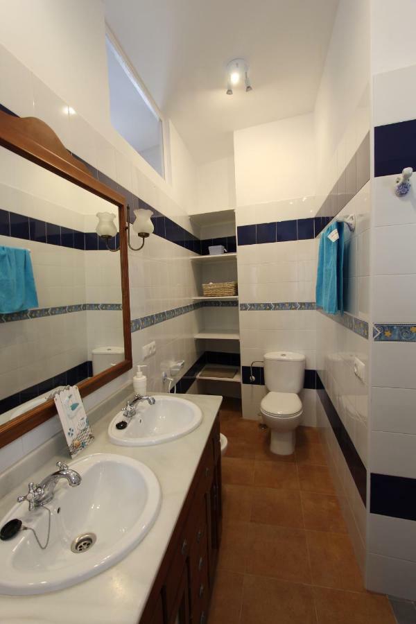 Apartamento Ollerias Malaga Bagian luar foto