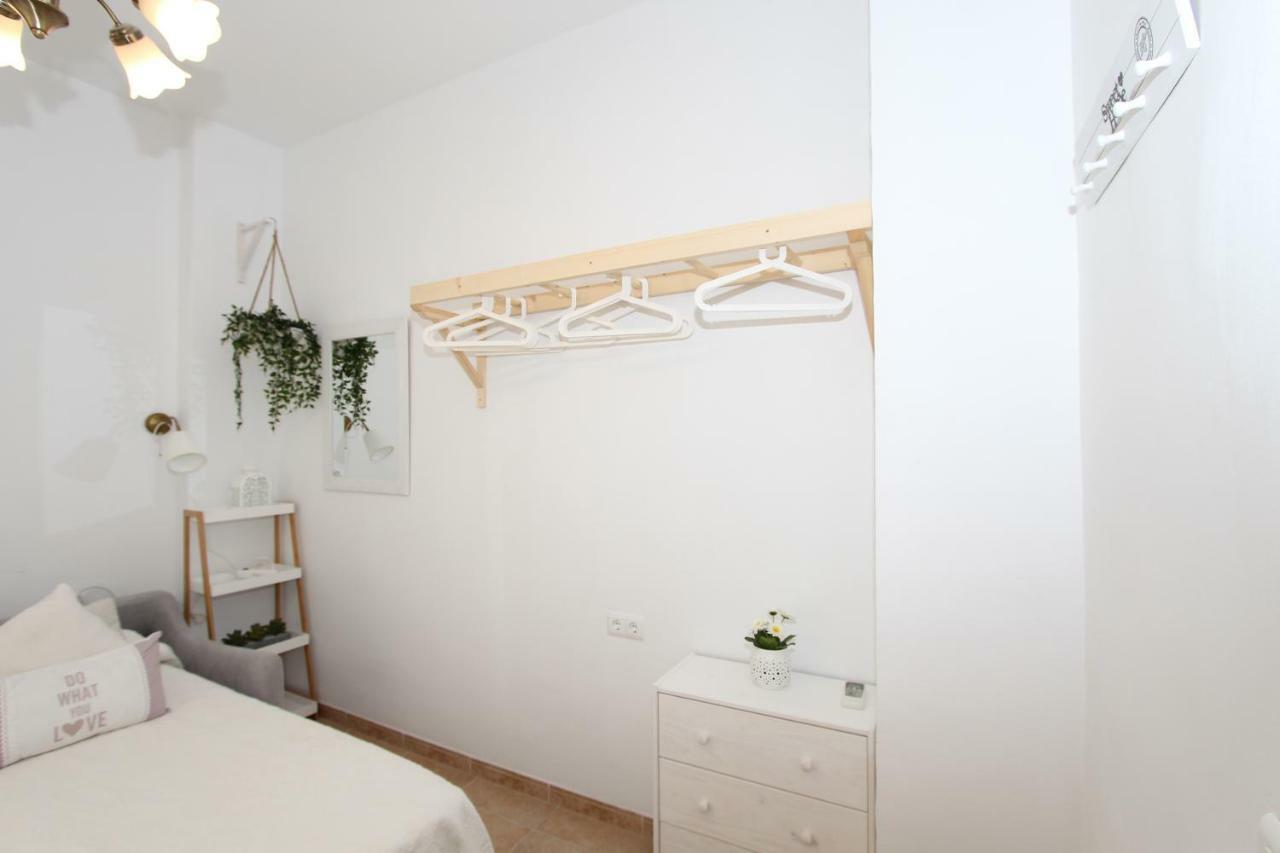 Apartamento Ollerias Malaga Ruang foto